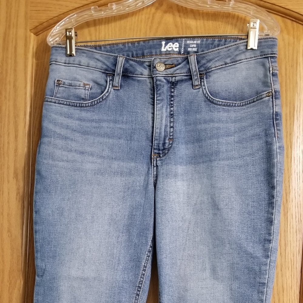 Lee Denim Capris Size 10